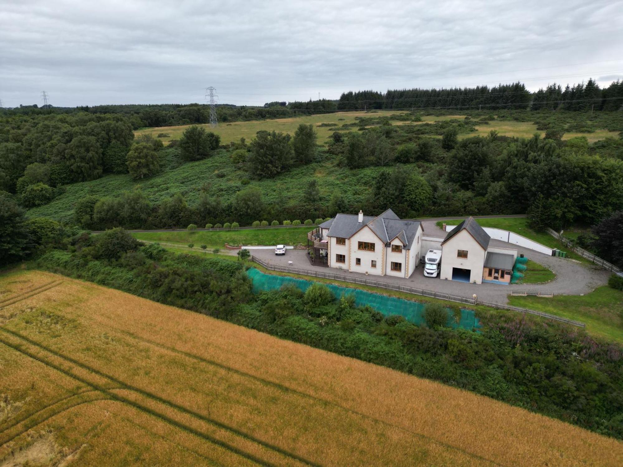 Doura Lodge Inverness Exterior photo